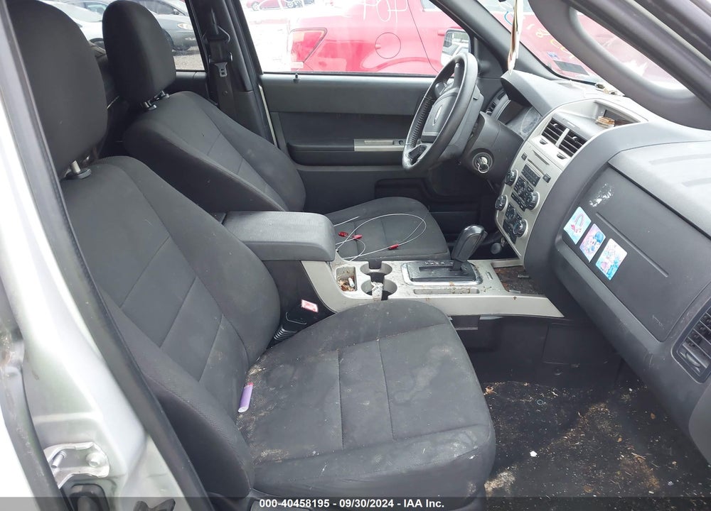 2010 FORD ESCAPE XLT VIN: 1FMCU9DG3AKB88527