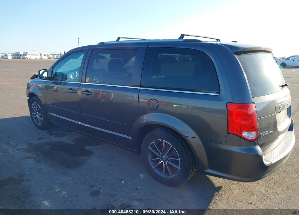 2017 DODGE GRAND CARAVAN SXT VIN: 2C4RDGCG2HR715893