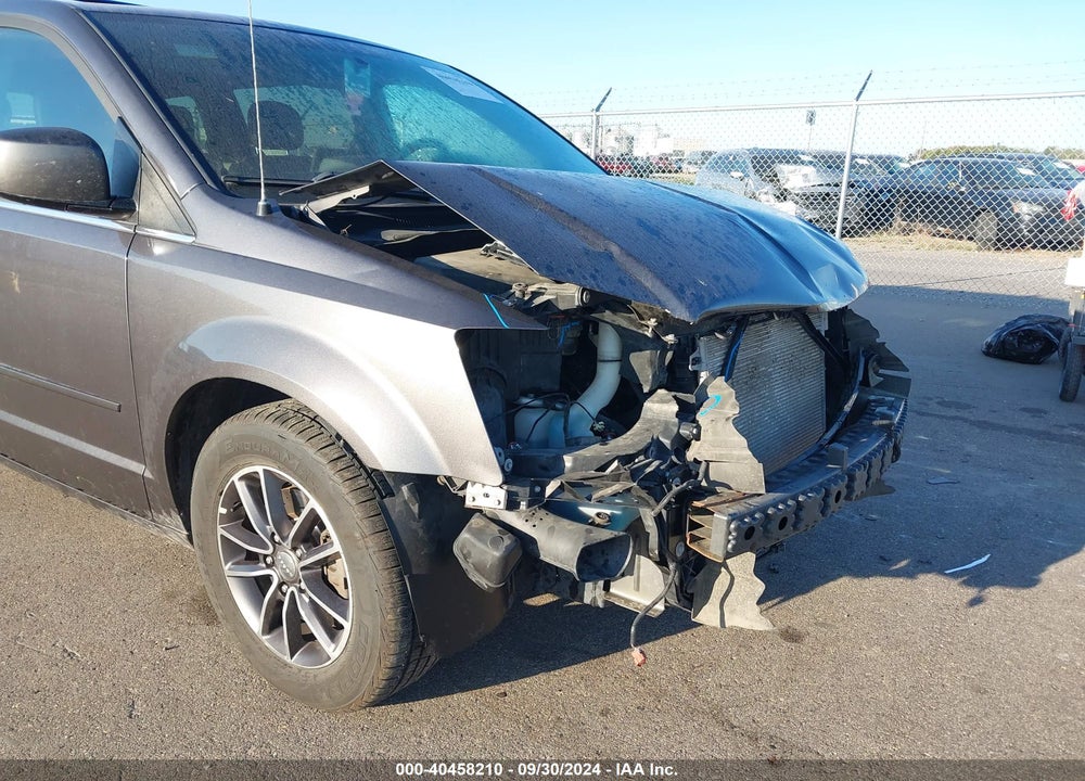 2017 DODGE GRAND CARAVAN SXT VIN: 2C4RDGCG2HR715893