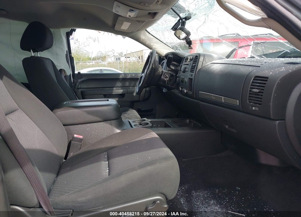2011 CHEVROLET SILVERADO 1500 LT VIN: 3GCPKSE35BG328360