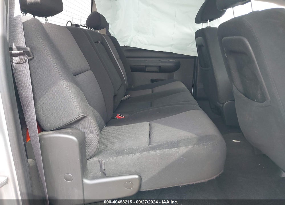 2011 CHEVROLET SILVERADO 1500 LT VIN: 3GCPKSE35BG328360
