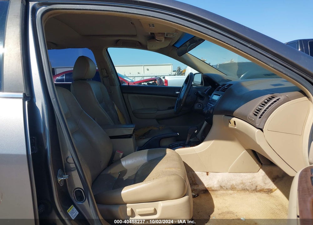 2006 HONDA ACCORD 3.0 EX VIN: 1HGCM66596A048270