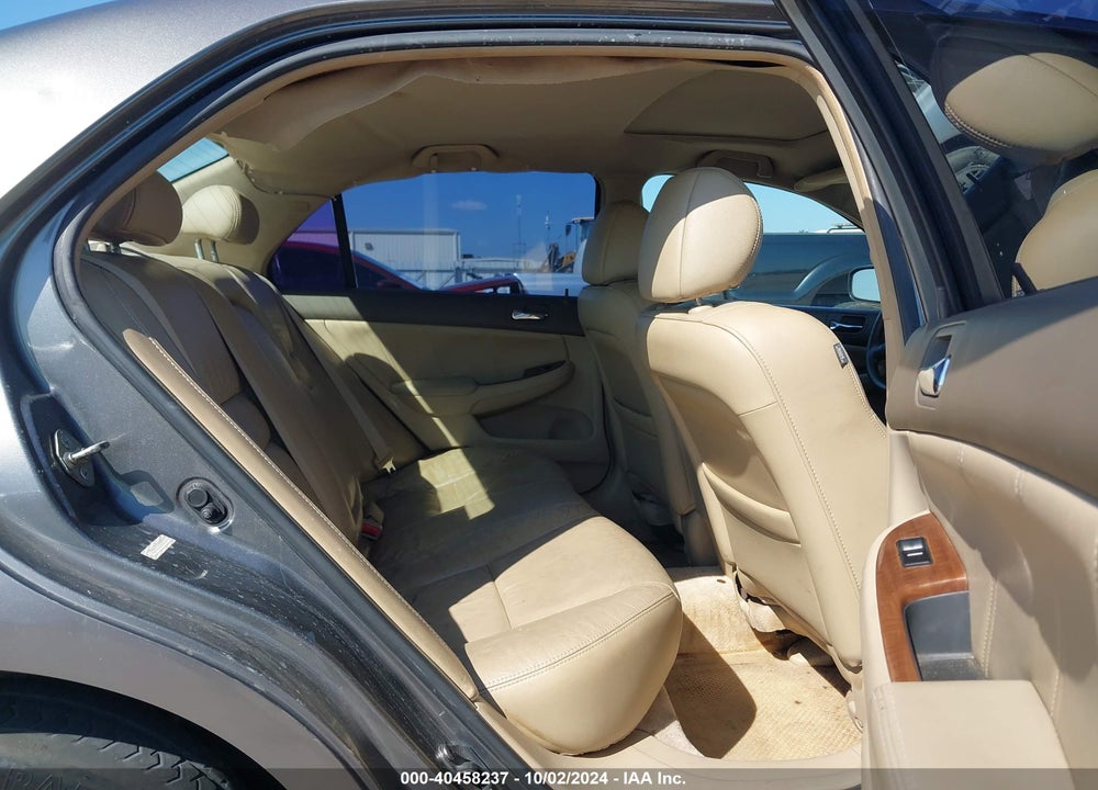 2006 HONDA ACCORD 3.0 EX VIN: 1HGCM66596A048270