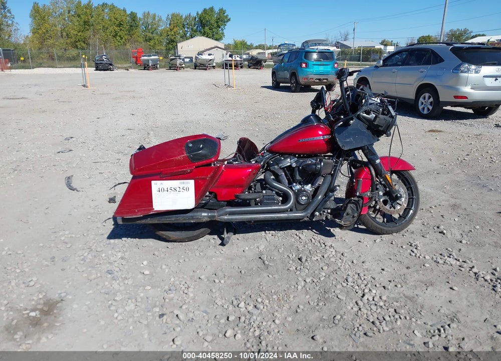 2018 HARLEY-DAVIDSON FLTRXS ROAD GLIDE SPECIAL VIN: 1HD1KTC11JB634104