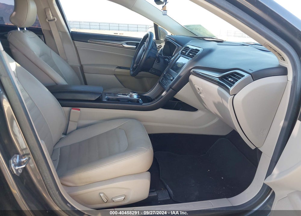 2017 FORD FUSION SE VIN: 3FA6P0HD5HR368351