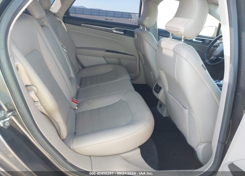 2017 FORD FUSION SE VIN: 3FA6P0HD5HR368351