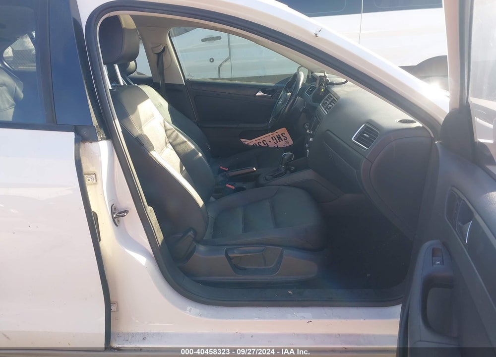2012 VOLKSWAGEN JETTA VIN: 3VWDX7AJ7CM383365