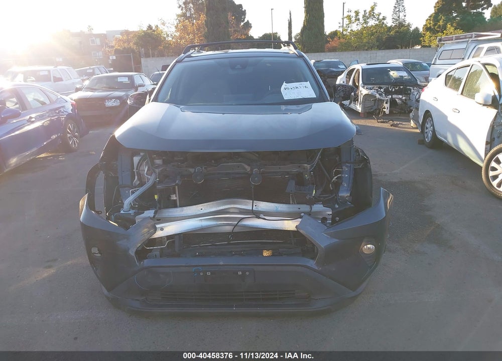 2021 TOYOTA RAV4 XLE VIN: 2T3W1RFV4MW146448