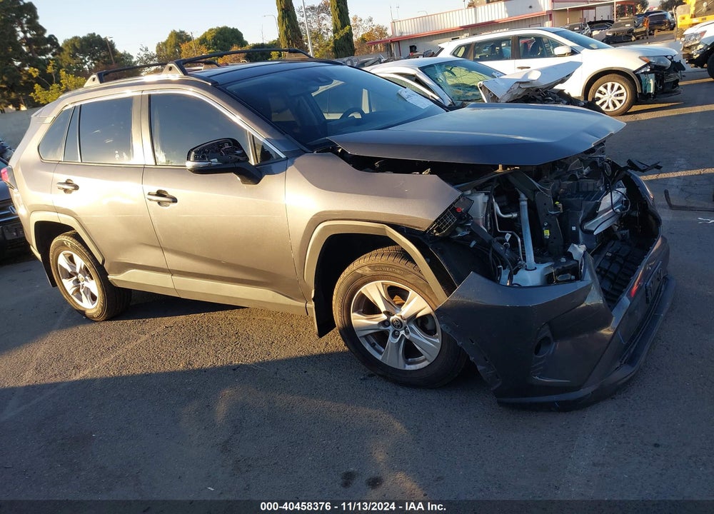 2021 TOYOTA RAV4 XLE VIN: 2T3W1RFV4MW146448