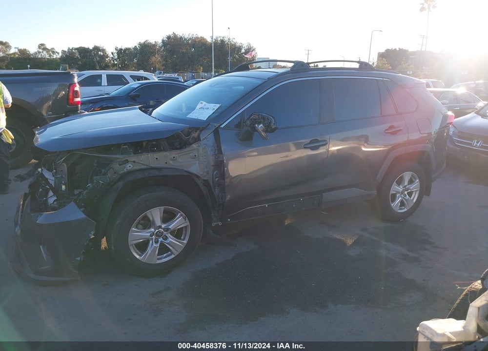 2021 TOYOTA RAV4 XLE VIN: 2T3W1RFV4MW146448