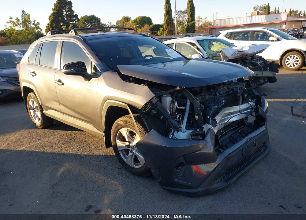 2021 TOYOTA RAV4 XLE VIN: 2T3W1RFV4MW146448