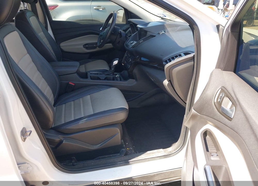 2019 FORD ESCAPE SEL VIN: 1FMCU9HD7KUB27462