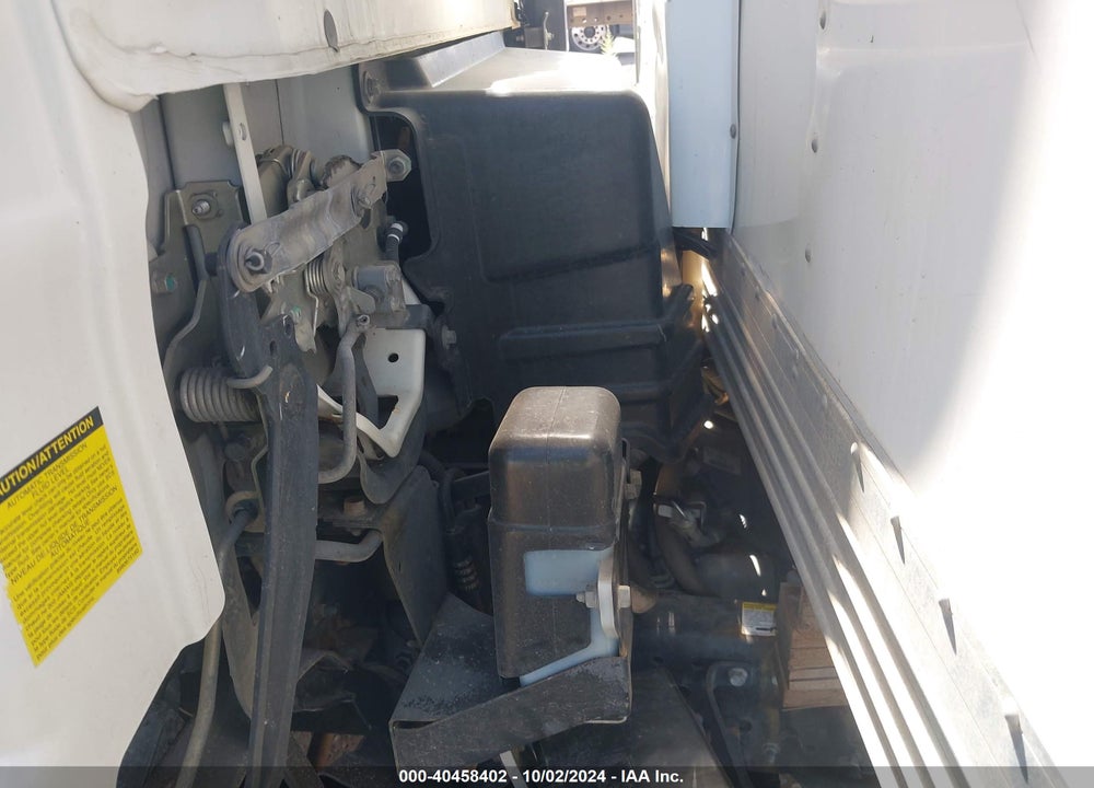 2022 ISUZU NRR VIN: JALE5W162N7302755