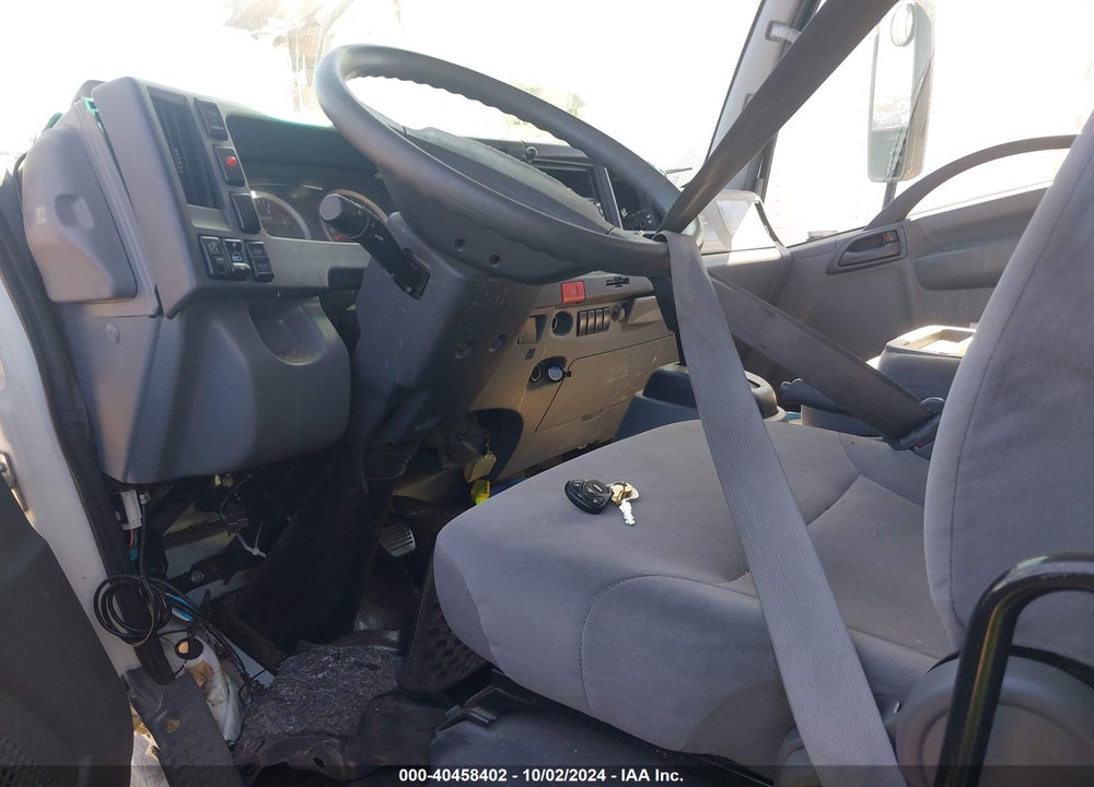 2022 ISUZU NRR VIN: JALE5W162N7302755
