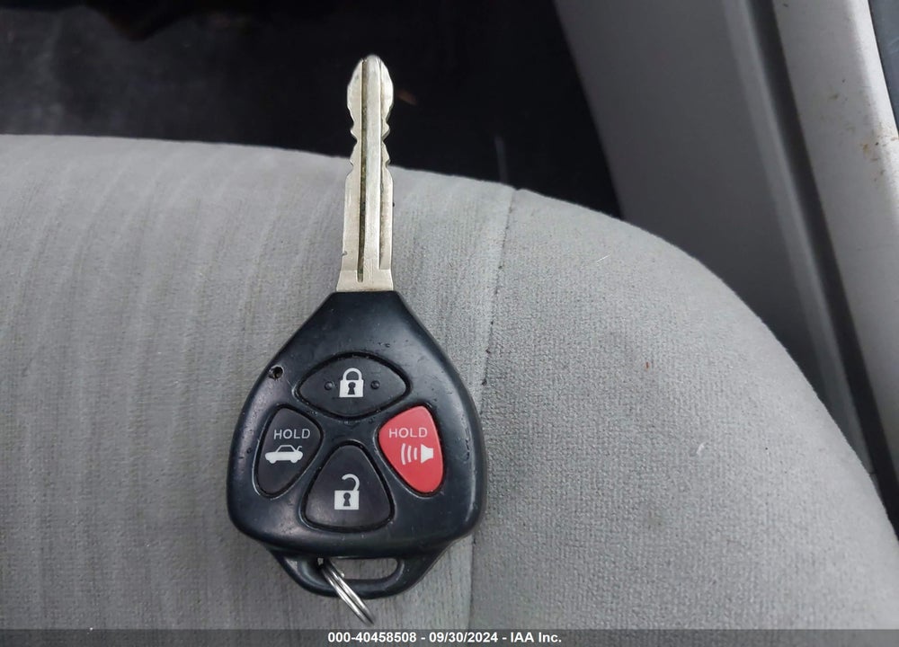 2010 TOYOTA COROLLA LE VIN: 2T1BU4EE4AC412566