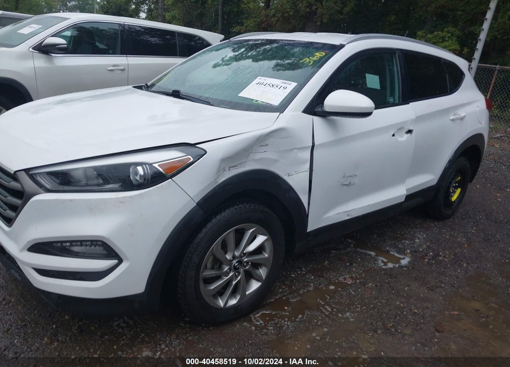 2016 HYUNDAI TUCSON SE VIN: KM8J3CA43GU139875