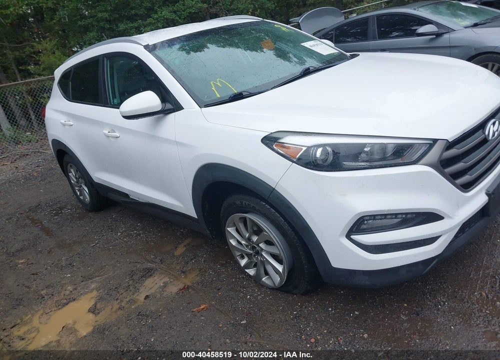 2016 HYUNDAI TUCSON SE VIN: KM8J3CA43GU139875