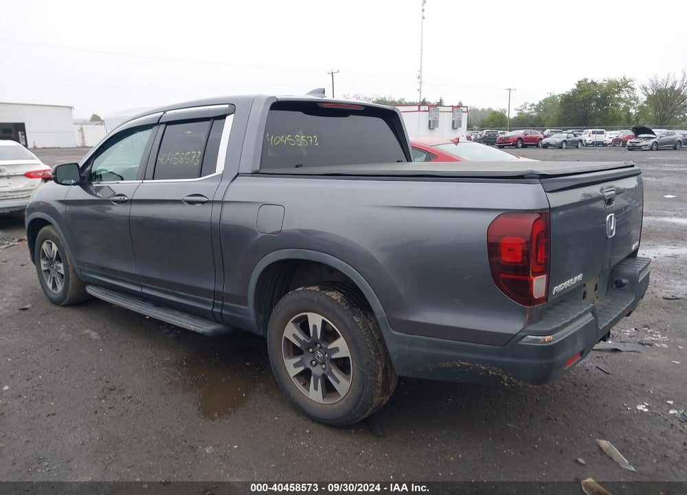 2017 HONDA RIDGELINE RTL-T VIN: 5FPYK3F6XHB001462