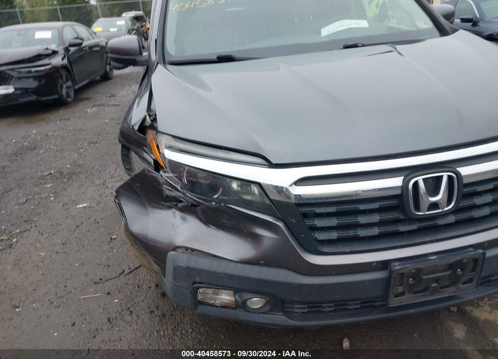 2017 HONDA RIDGELINE RTL-T VIN: 5FPYK3F6XHB001462