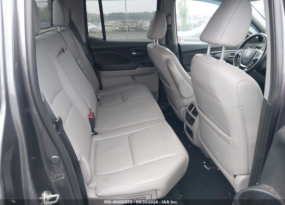 2017 HONDA RIDGELINE RTL-T VIN: 5FPYK3F6XHB001462