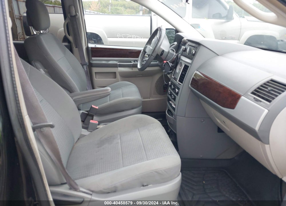 2010 CHRYSLER TOWN & COUNTRY TOURING VIN: 2A4RR5D19AR300375