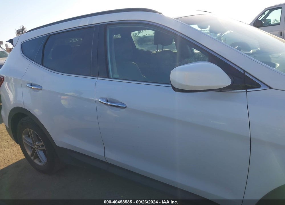 2017 HYUNDAI SANTA FE SPORT 2.4L VIN: 5NMZU3LB4HH045710
