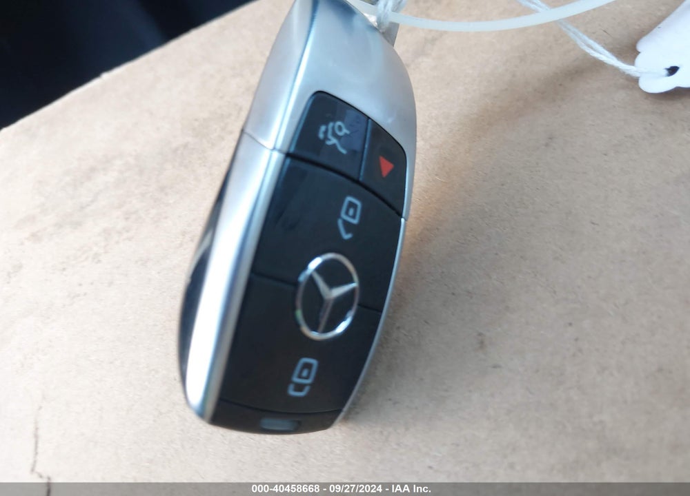 2018 MERCEDES-BENZ E 300 VIN: WDDZF4JB6JA360291