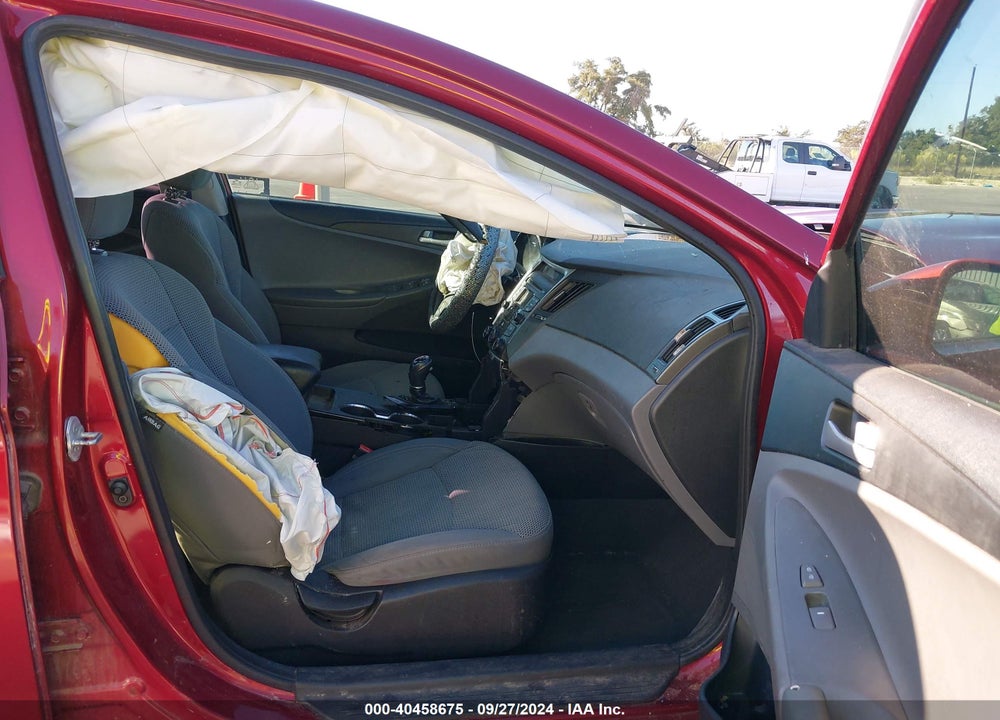 2014 HYUNDAI SONATA GLS VIN: 5NPEB4AC3EH842535