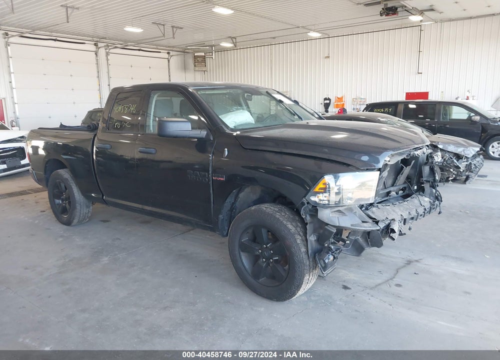 2018 RAM 1500 EXPRESS QUAD CAB 4X4 6'4 BOX VIN: 1C6RR7FT5JS214244