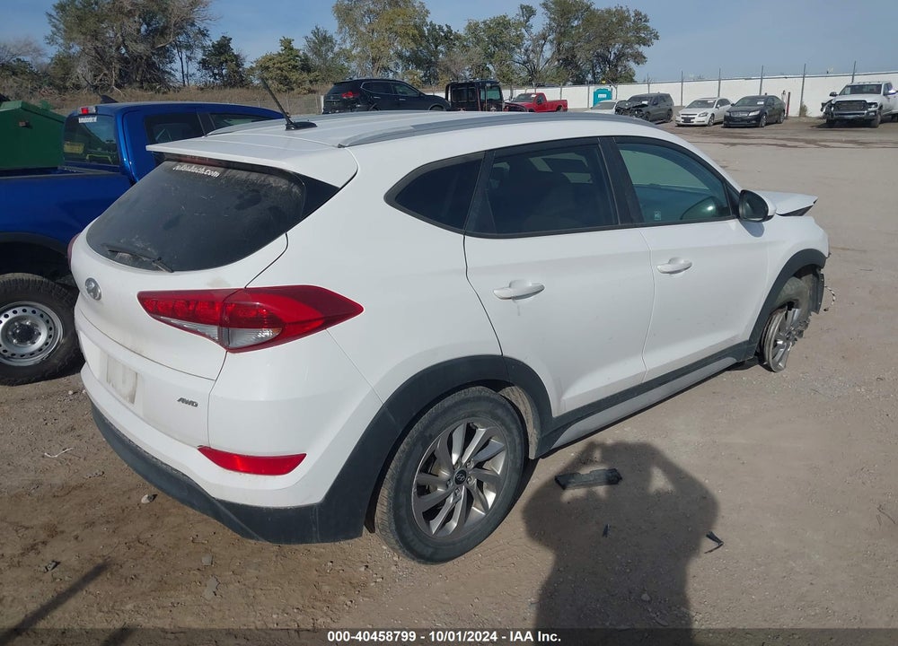 2017 HYUNDAI TUCSON VIN: KM8J3CA48HU386729