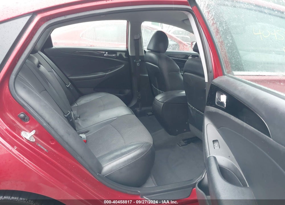 2014 HYUNDAI SONATA SE VIN: 5NPEC4AC0EH831926
