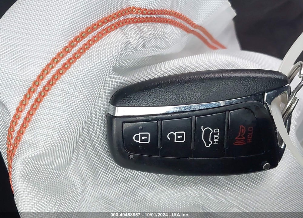 2018 HYUNDAI SANTA FE SPORT 2.4L VIN: 5NMZU3LB6JH099449