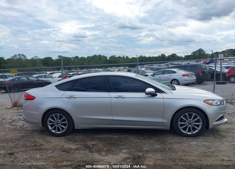 2017 FORD FUSION SE VIN: 3FA6P0HD7HR411099