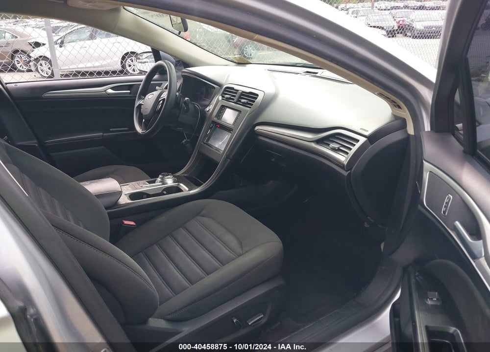 2017 FORD FUSION SE VIN: 3FA6P0HD7HR411099