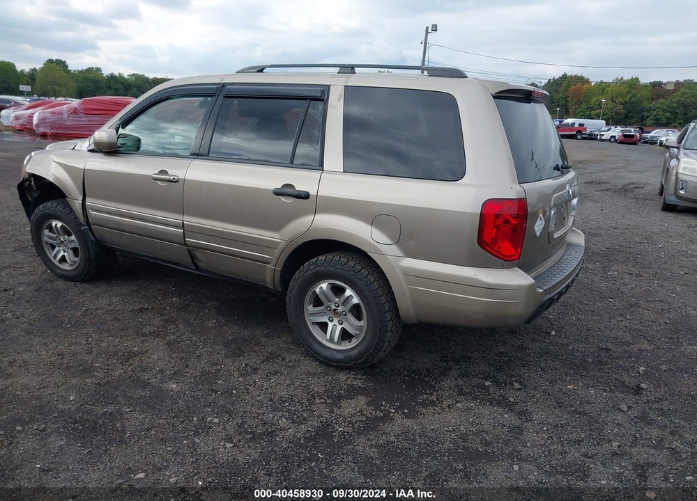 2005 HONDA PILOT EX VIN: 5FNYF18425B019009