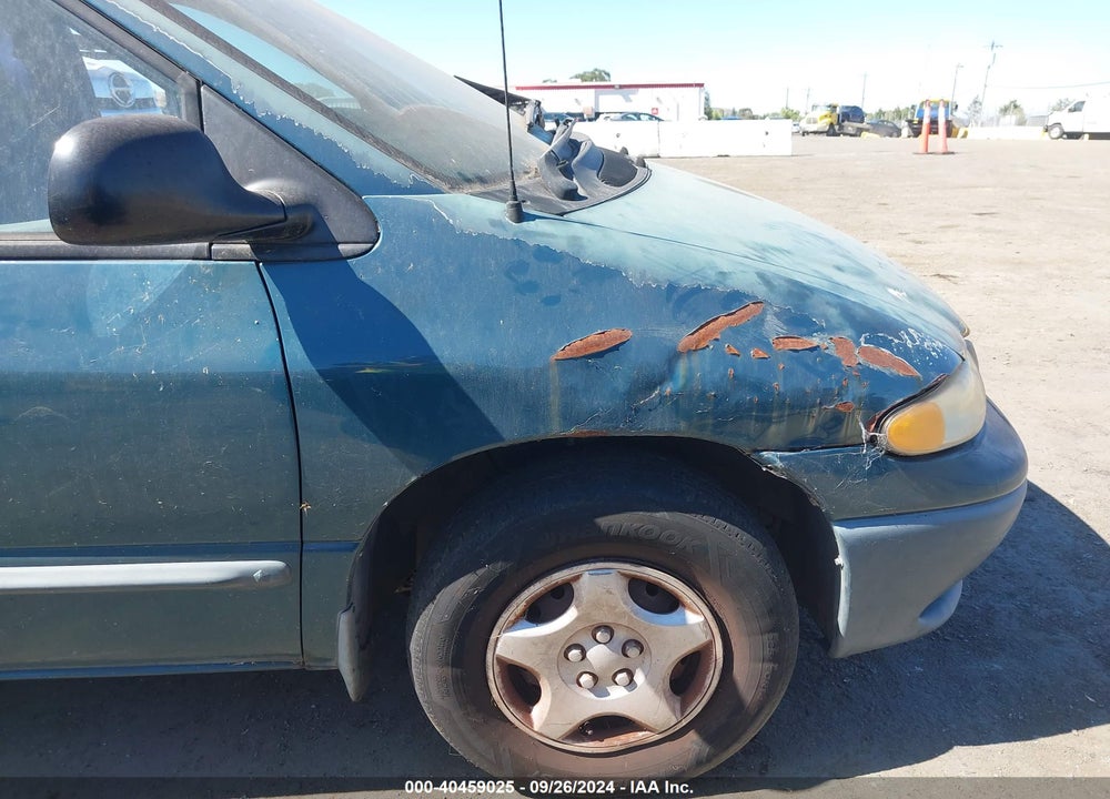 2000 DODGE CARAVAN VIN: 2B4FP25B3YR622585