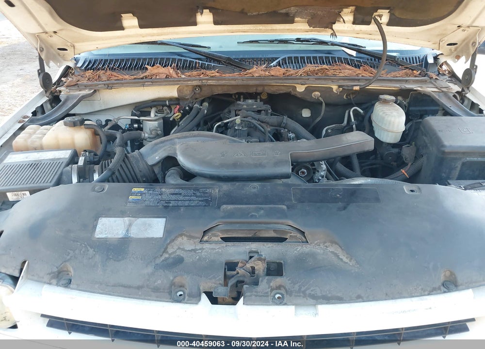 2004 CHEVROLET TAHOE VIN: 1GNEK13Z24R260327