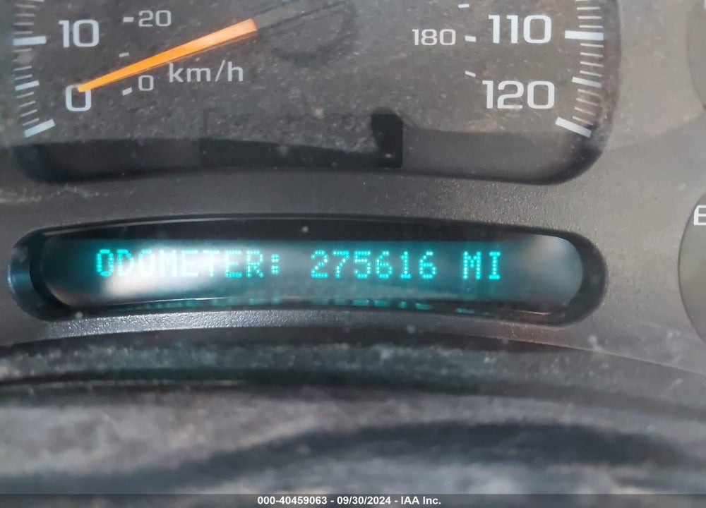 2004 CHEVROLET TAHOE VIN: 1GNEK13Z24R260327