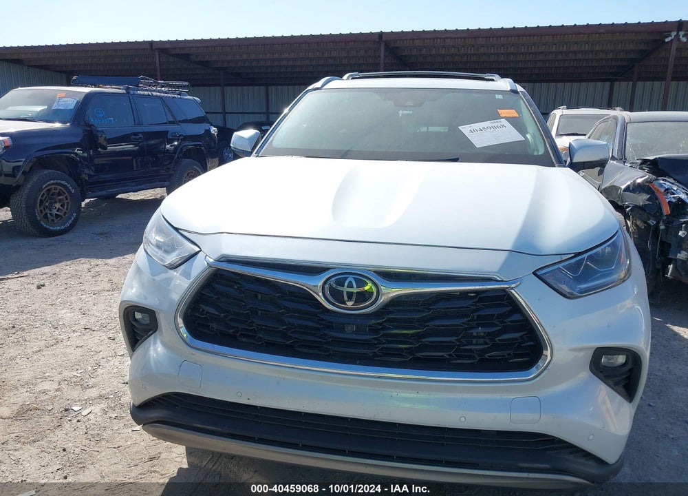 2022 TOYOTA HIGHLANDER PLATINUM VIN: 5TDFZRAH1NS095374