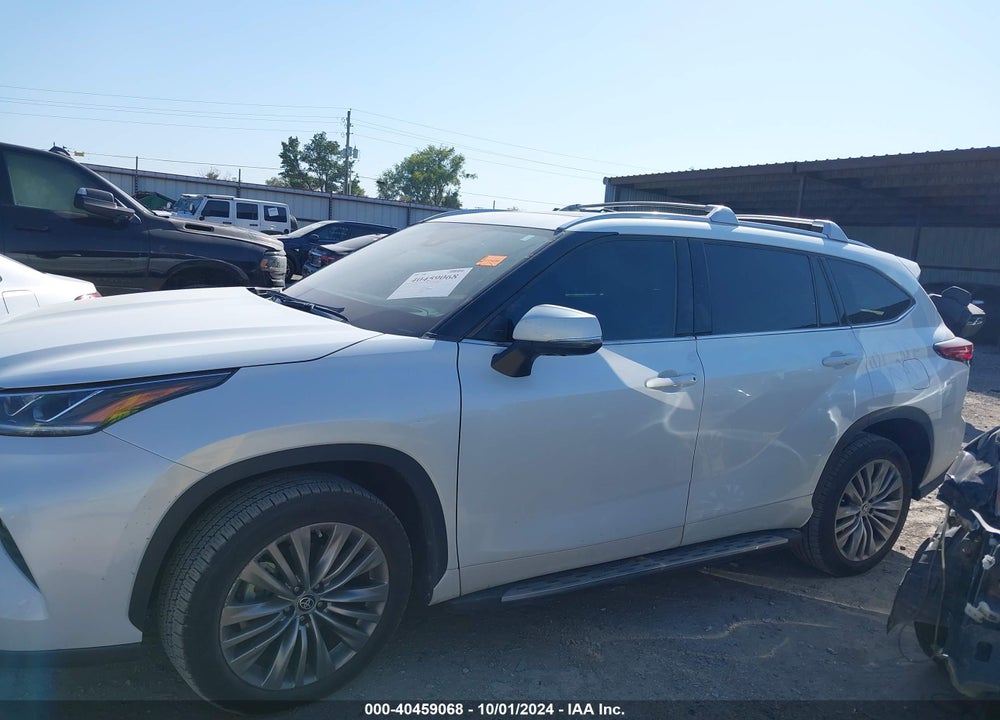 2022 TOYOTA HIGHLANDER PLATINUM VIN: 5TDFZRAH1NS095374