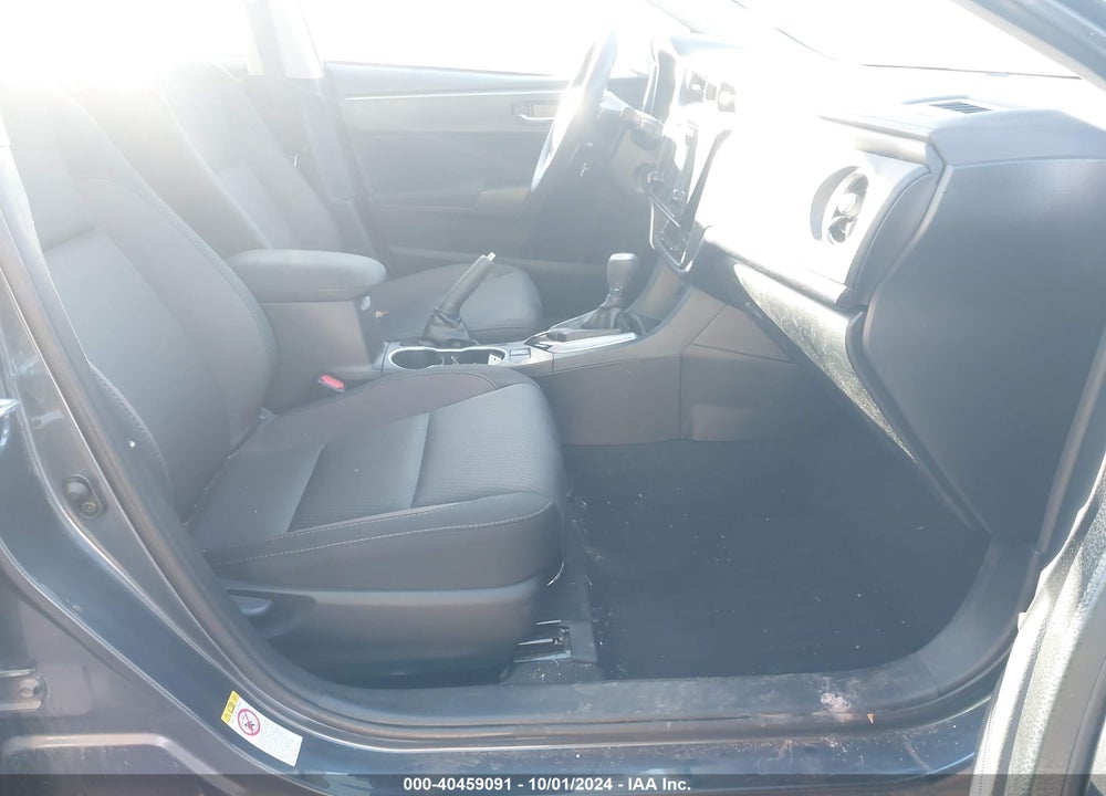 2017 TOYOTA COROLLA LE VIN: 2T1BURHE1HC869306