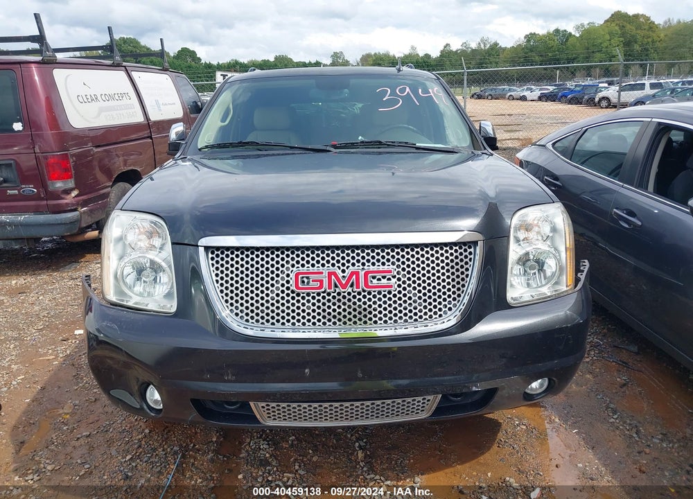 2011 GMC YUKON XL 1500 DENALI VIN: 1GKS1MEF9BR243948
