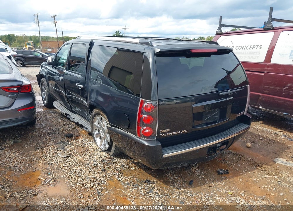 2011 GMC YUKON XL 1500 DENALI VIN: 1GKS1MEF9BR243948