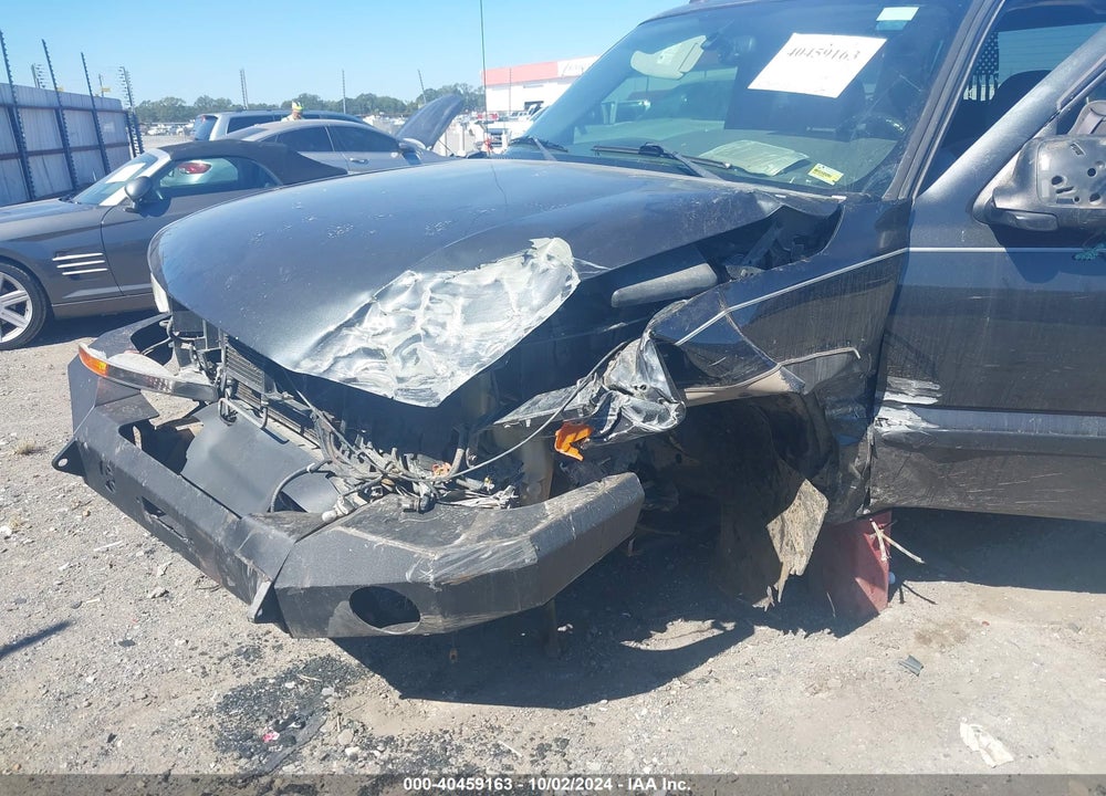 2005 GMC SIERRA 1500 SLE VIN: 2GTEK13T751157984
