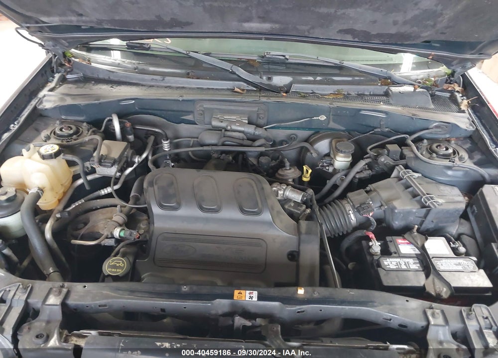2004 FORD ESCAPE XLS VIN: 1FMYU02104DA10888