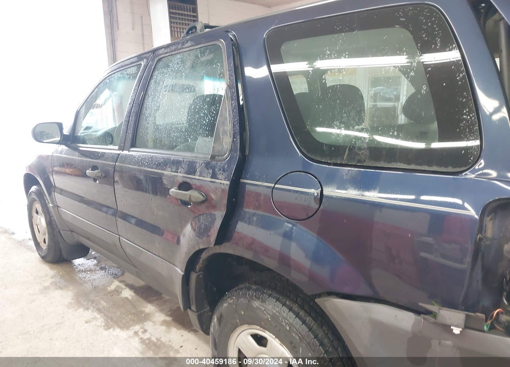 2004 FORD ESCAPE XLS VIN: 1FMYU02104DA10888