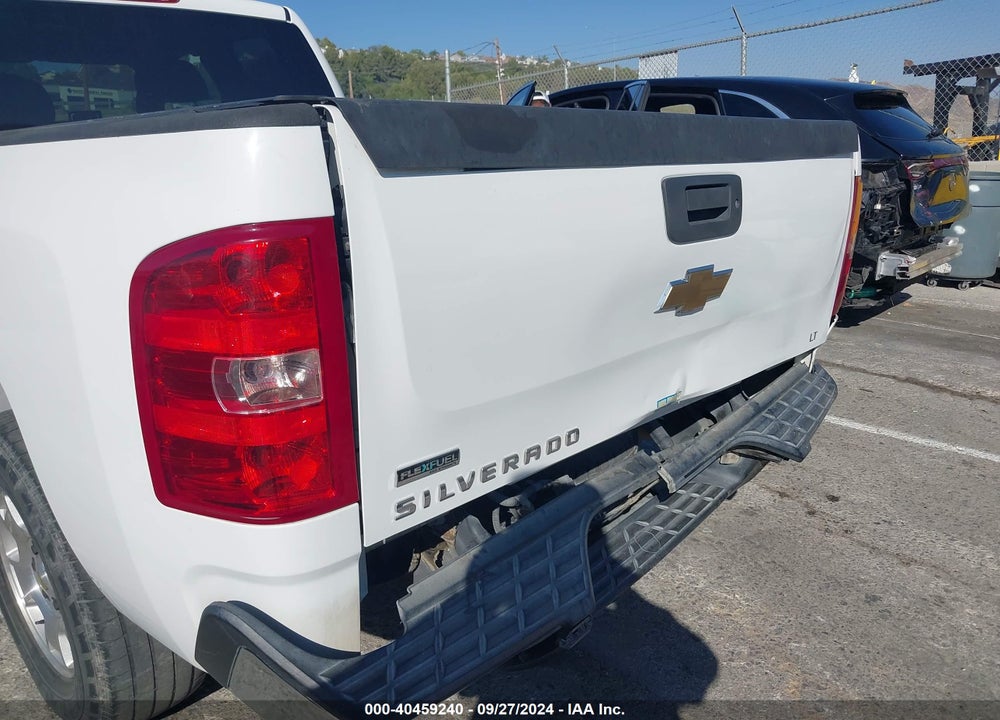 2011 CHEVROLET SILVERADO 1500 LT VIN: 1GCRCSE04BZ258801