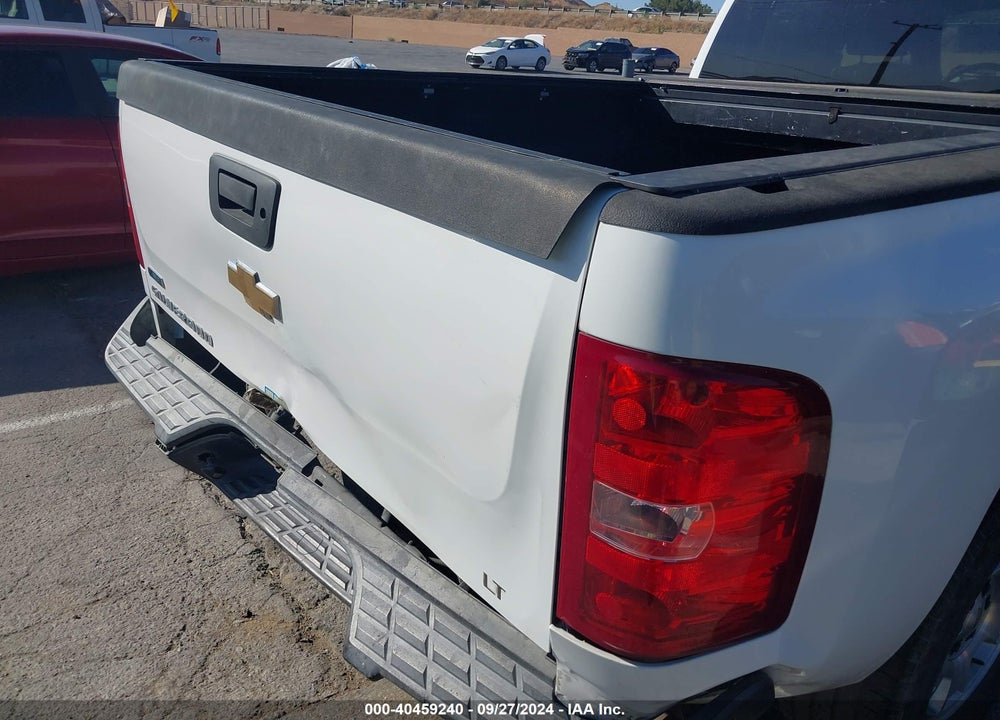 2011 CHEVROLET SILVERADO 1500 LT VIN: 1GCRCSE04BZ258801