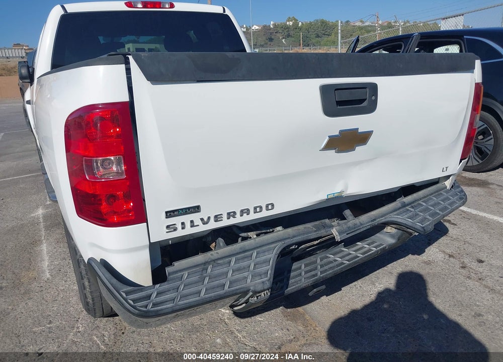 2011 CHEVROLET SILVERADO 1500 LT VIN: 1GCRCSE04BZ258801