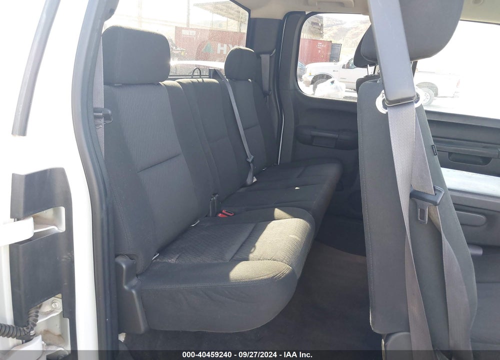 2011 CHEVROLET SILVERADO 1500 LT VIN: 1GCRCSE04BZ258801